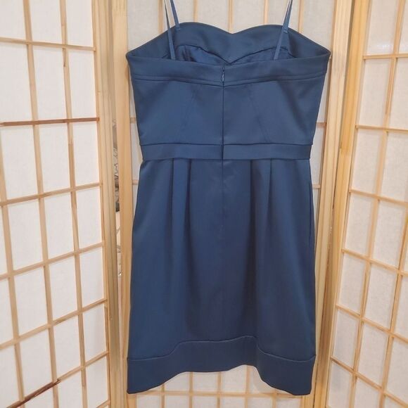 BCBG Strapless Cocktail Dress With Pockets Sz 4 - Picture 7 of 7